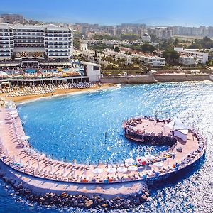 Azura Deluxe Resort & Spa - Ultra All Inclusive